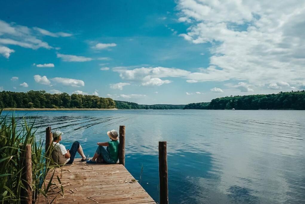 Holzhaus Direkt Am See Priepert Exterior photo