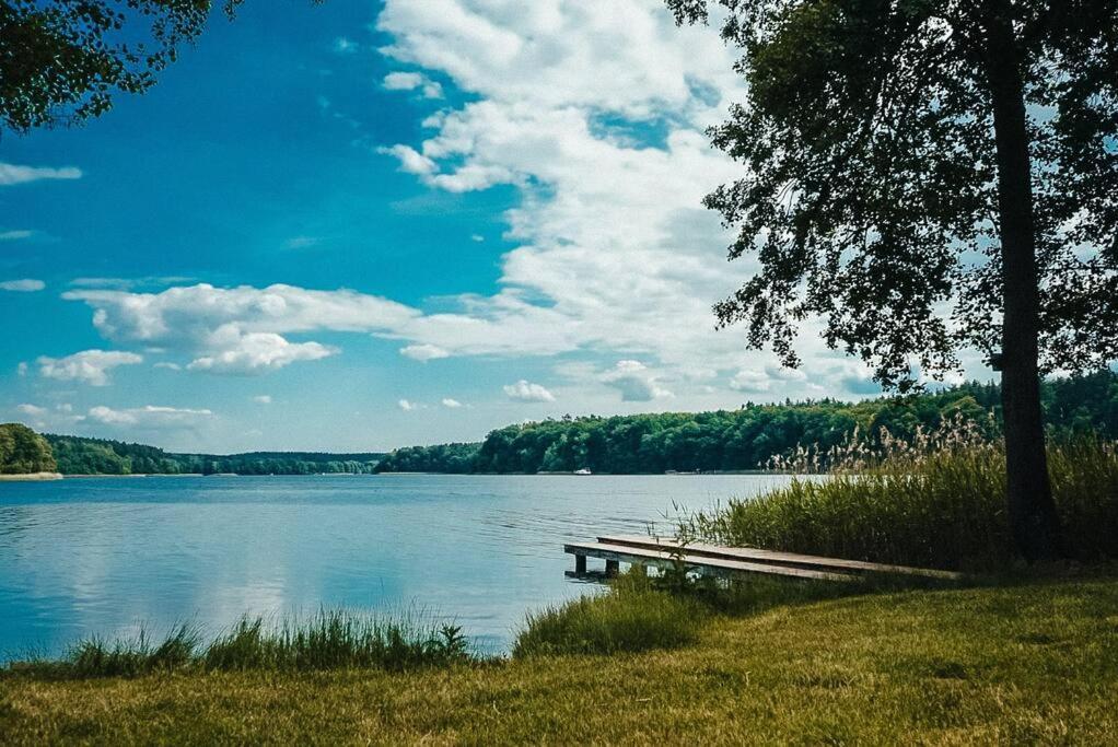 Holzhaus Direkt Am See Priepert Exterior photo