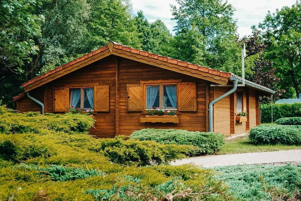 Holzhaus Direkt Am See Priepert Exterior photo